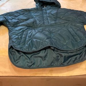 Lightweight quilted rain and windbreaker women’s jacket